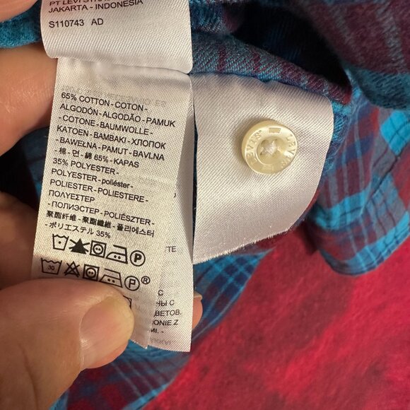 LEVI'S CLASSIC WESTERN FLANEL SHIRT, BLUE & RED PLAID PEARL SNAP BUTTONS SIZE L - Picture 11 of 11
